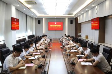 我校召开“青春为中国式现代化挺膺担当”2025年五四青年座谈会